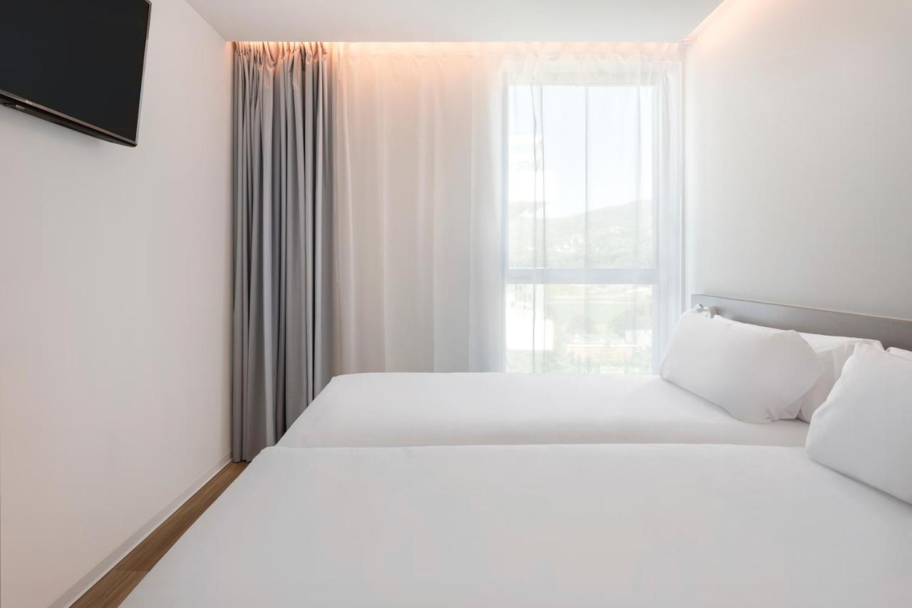 B&B Hotel Santo Tirso Bagian luar foto