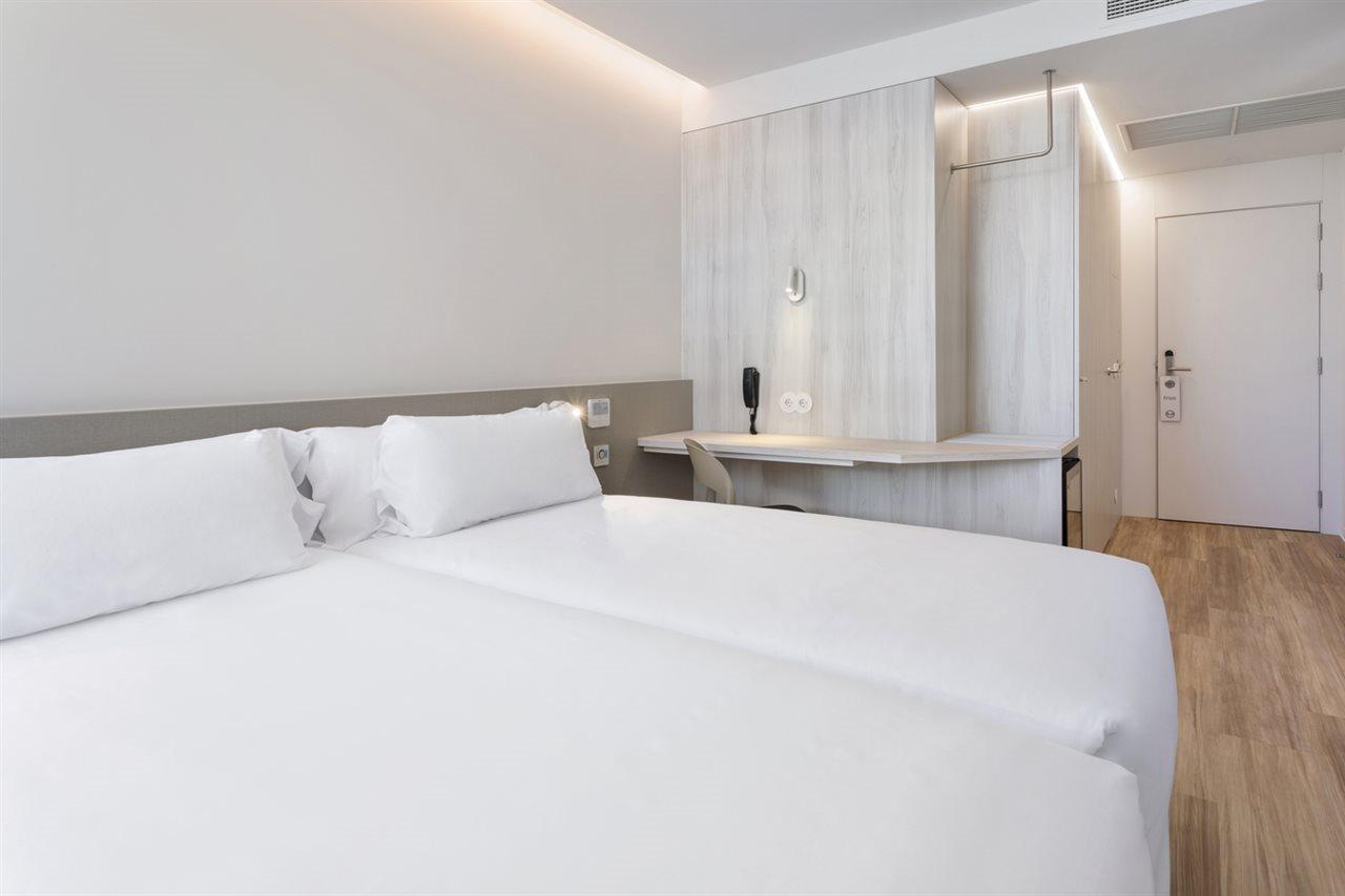 B&B Hotel Santo Tirso Bagian luar foto